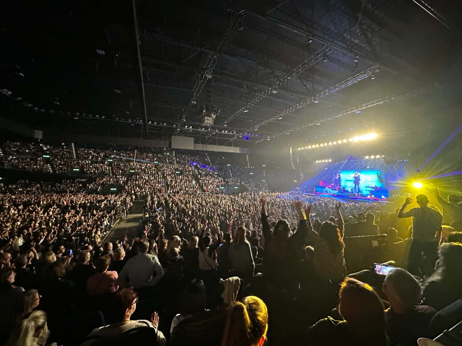 andreas mehl hallenstadion zuerich eros ramazzotti konzert 20230517 039
