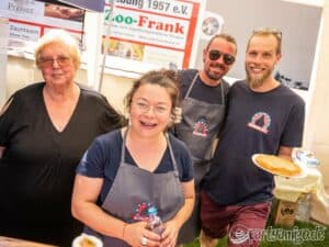 Kulturpicknick (KUPI) lockt viele Besucher auf die Pfarrwiese Oberlauchringen 3 michael lauchringen kulturpicknick 20230708 022