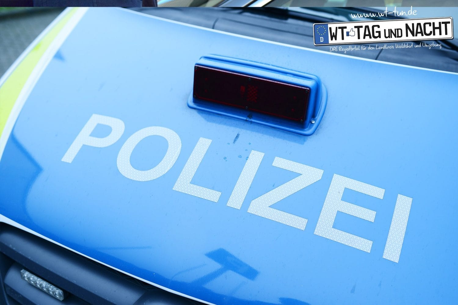 Suche nach Hinweisen, Diebstahl aus geparkten Fahrzeugen, alkoholisierte Lenker unterwegs, betrunken eine Tanksäule beschädigt 2 polizeiauto 4