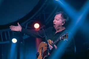 Kings of Floyd erschaffen Magische Pink Floyd-Welt im Gloria-Theater! 6 johannes kirchherr bad saeckingen kings floyd 20240126 015