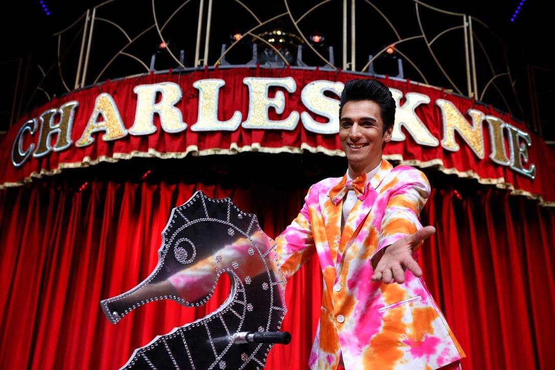 Zirkus Charles Knie auf Tournee, auch in Südbaden! 6 EEEGZv6U