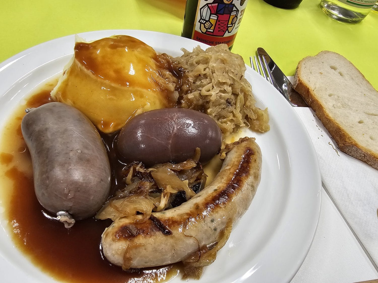Traditionelles Schlachtplattenessen des RMSV Concordia Erzingen begeistert Gäste 27 schlachtplatte 013