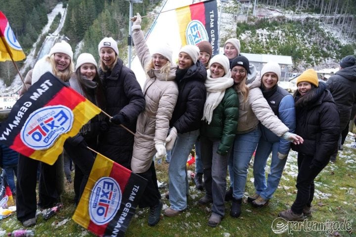 Archiv 22 christian hauser titisee neustadt fis skisprung weltcup 20241214 051